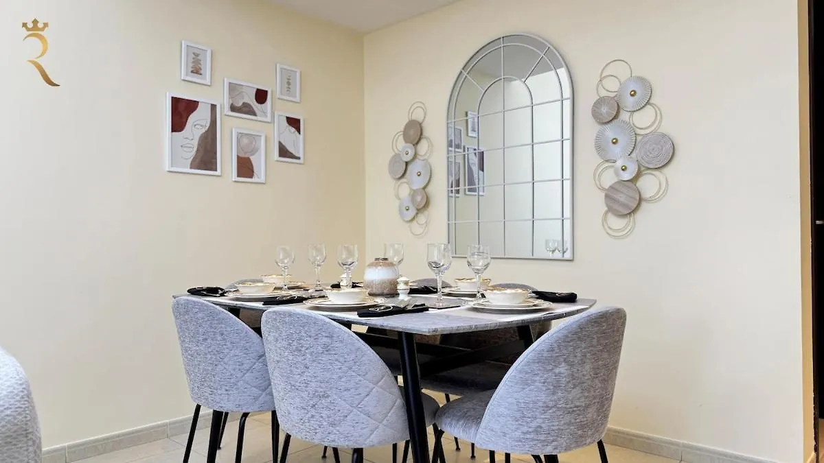 Spacious 2Br Poolside Relaxation In Al Reem 아부다비 아파트