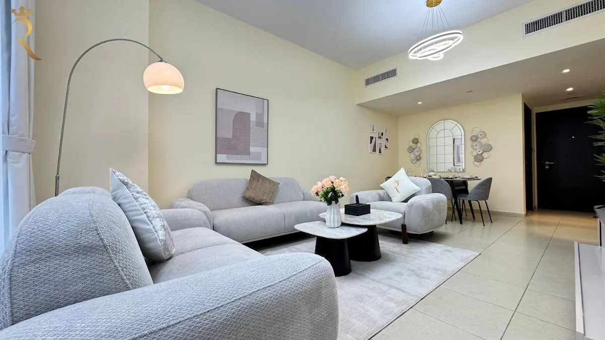 Spacious 2Br Poolside Relaxation In Al Reem 아부다비