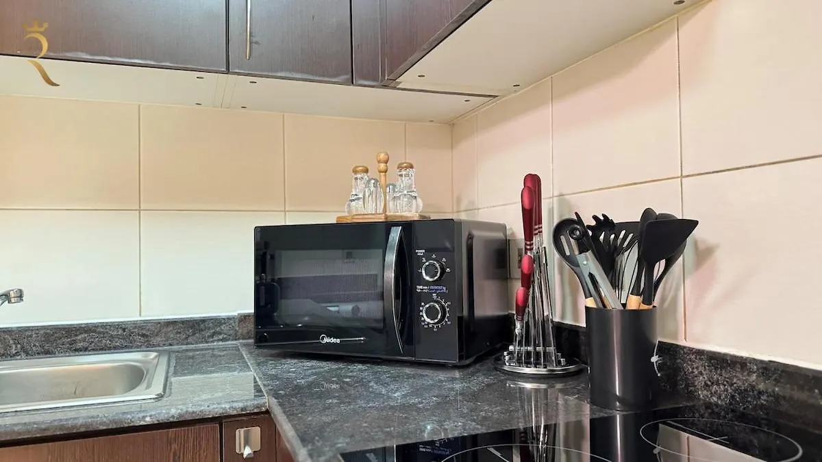 Spacious 2Br Poolside Relaxation In Al Reem أبو ظبي